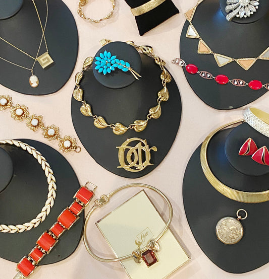 The HFV 2024 Vintage Jewellery Christmas Gift Guide