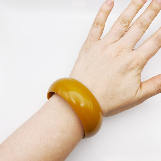 Vintage Caramel Bakelite Bangle