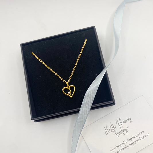 Gold-plated heart pendant necklace from deadstock London collection