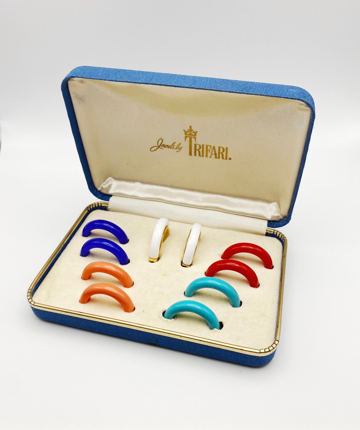 Vintage Jewellery Finds Under $250 | Rare, Timeless, Collectible.