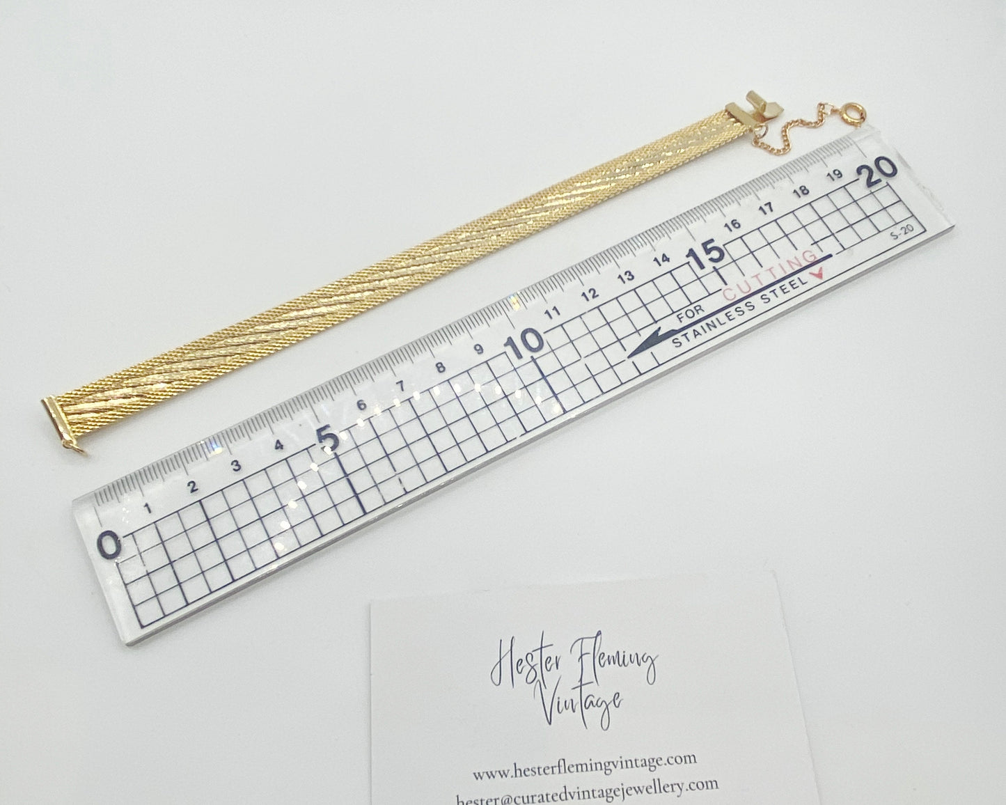 Measurement of authentic London deadstock 1970s gold-plated mesh bracelet