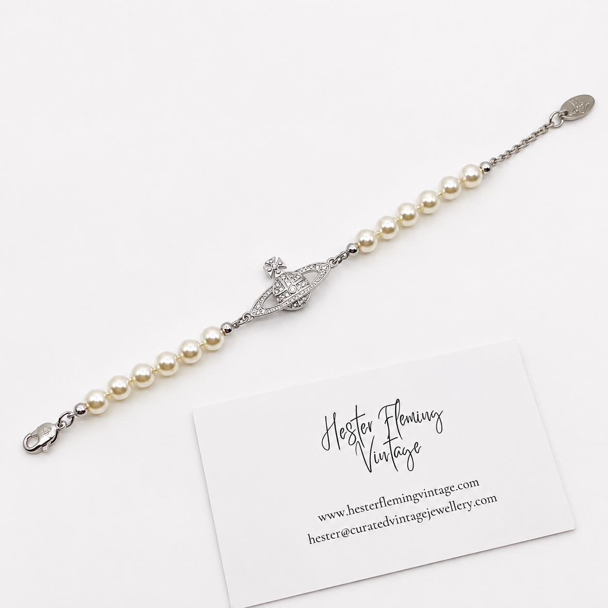 Pre-loved Vivienne Westwood Mini Bas Relief Pearl Bracelet