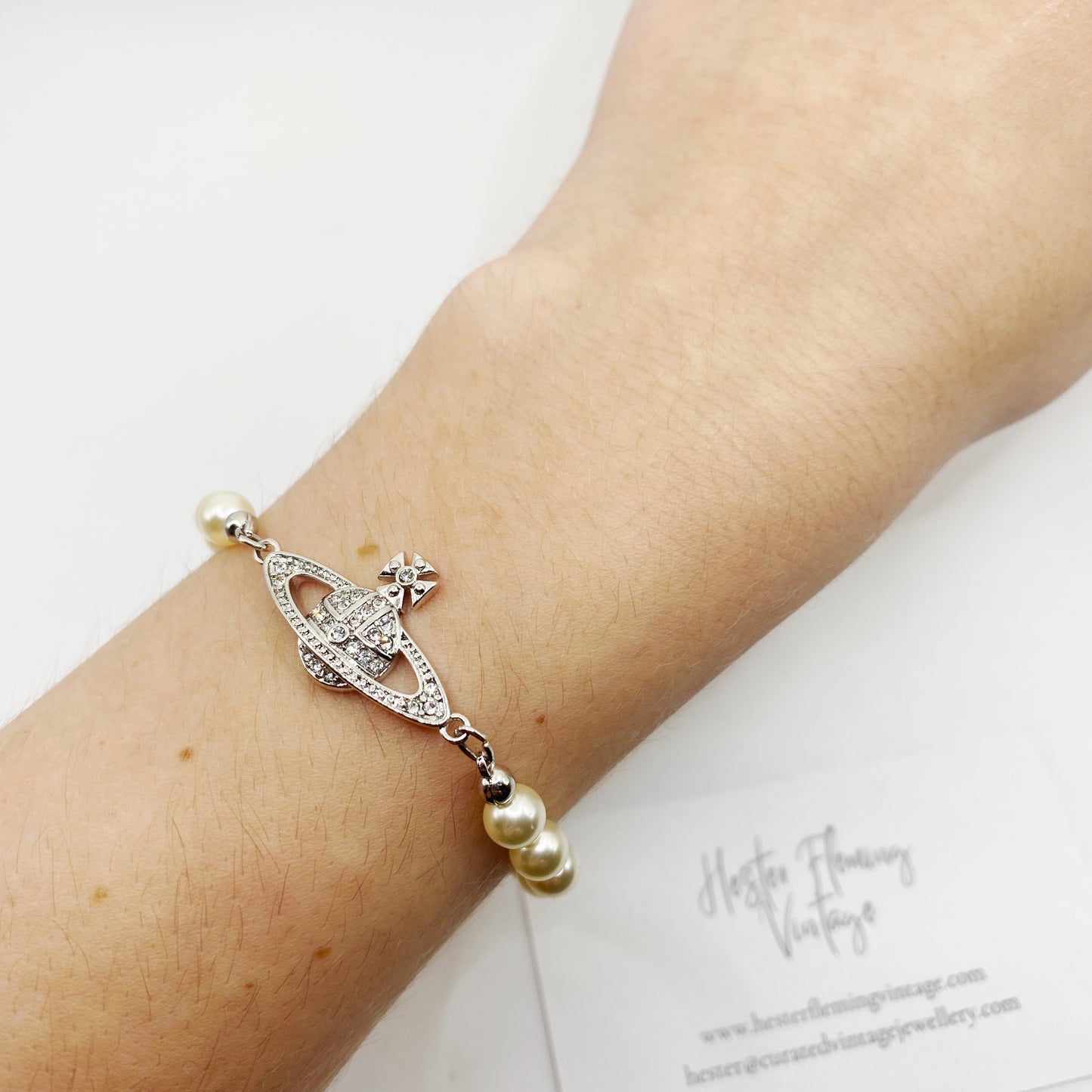 Pre-loved Vivienne Westwood Mini Bas Relief Pearl Bracelet