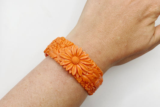 Pretty Vintage Coral Celluloid Japanese Bangle