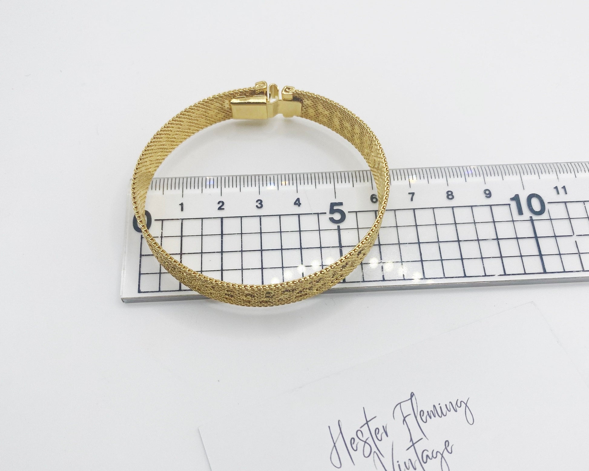 Measurement of authentic 1970s gold-plated bracelet, London deadstock jewellery