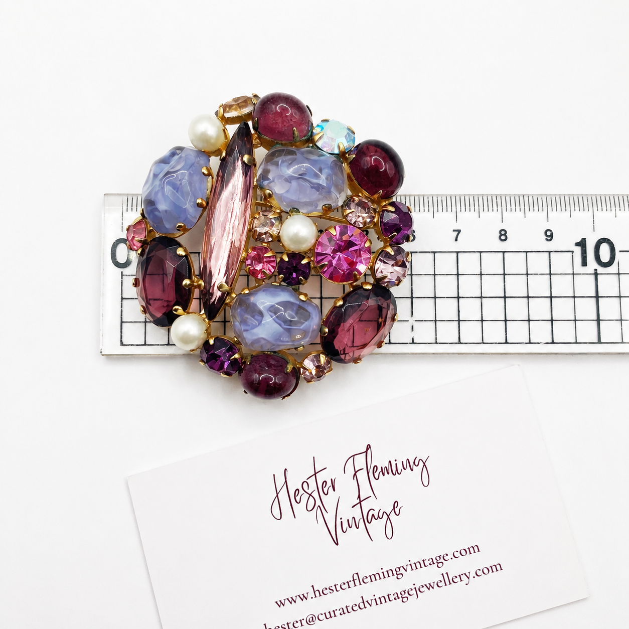 Measuring 6cm x 6cm 