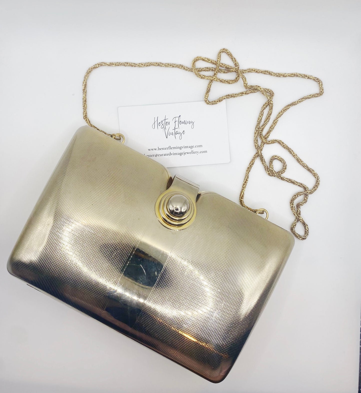 Retro 1960s evening bag with Mod design details