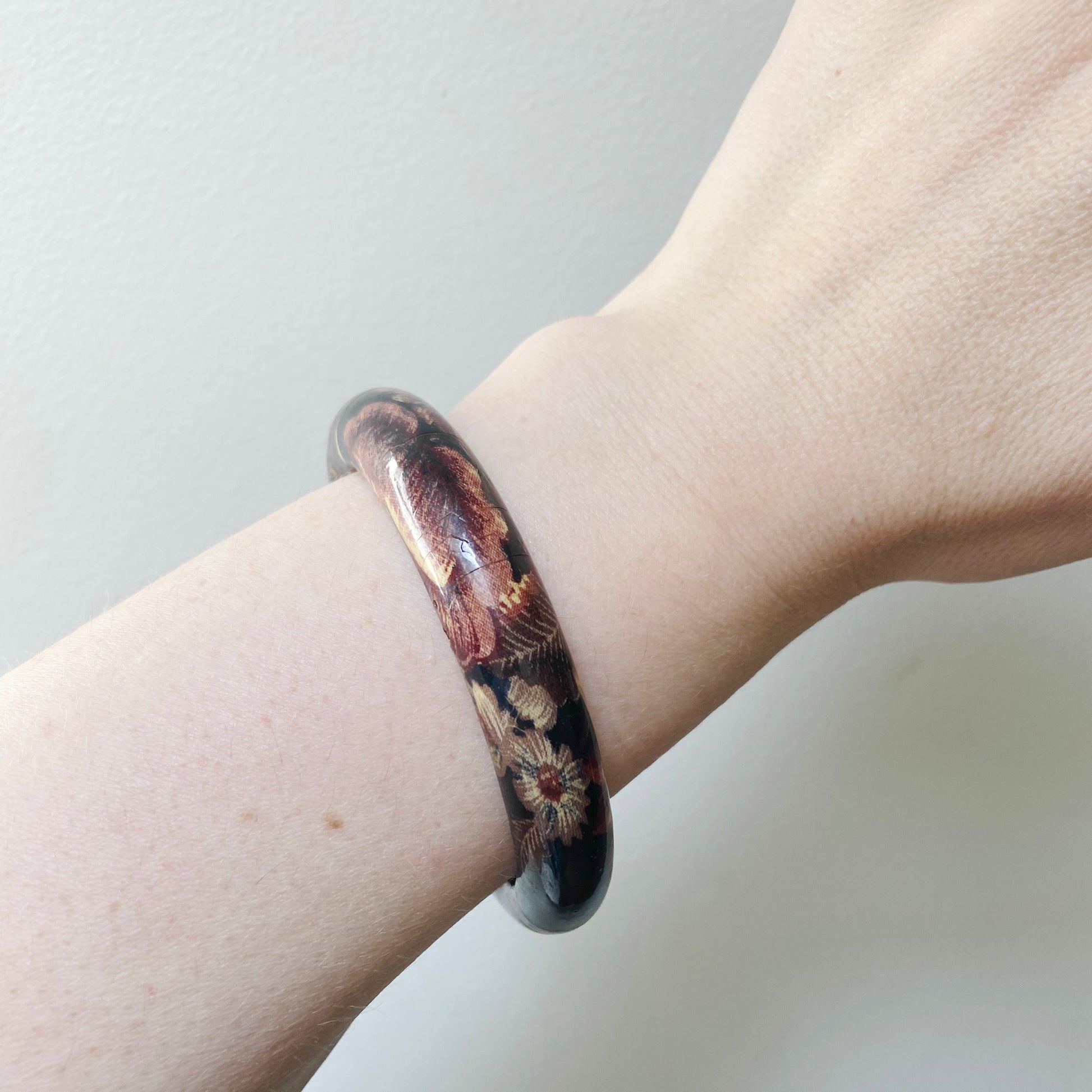 Bold 1980s vintage resin bangle by Danish designer Buch + Deichmann on model