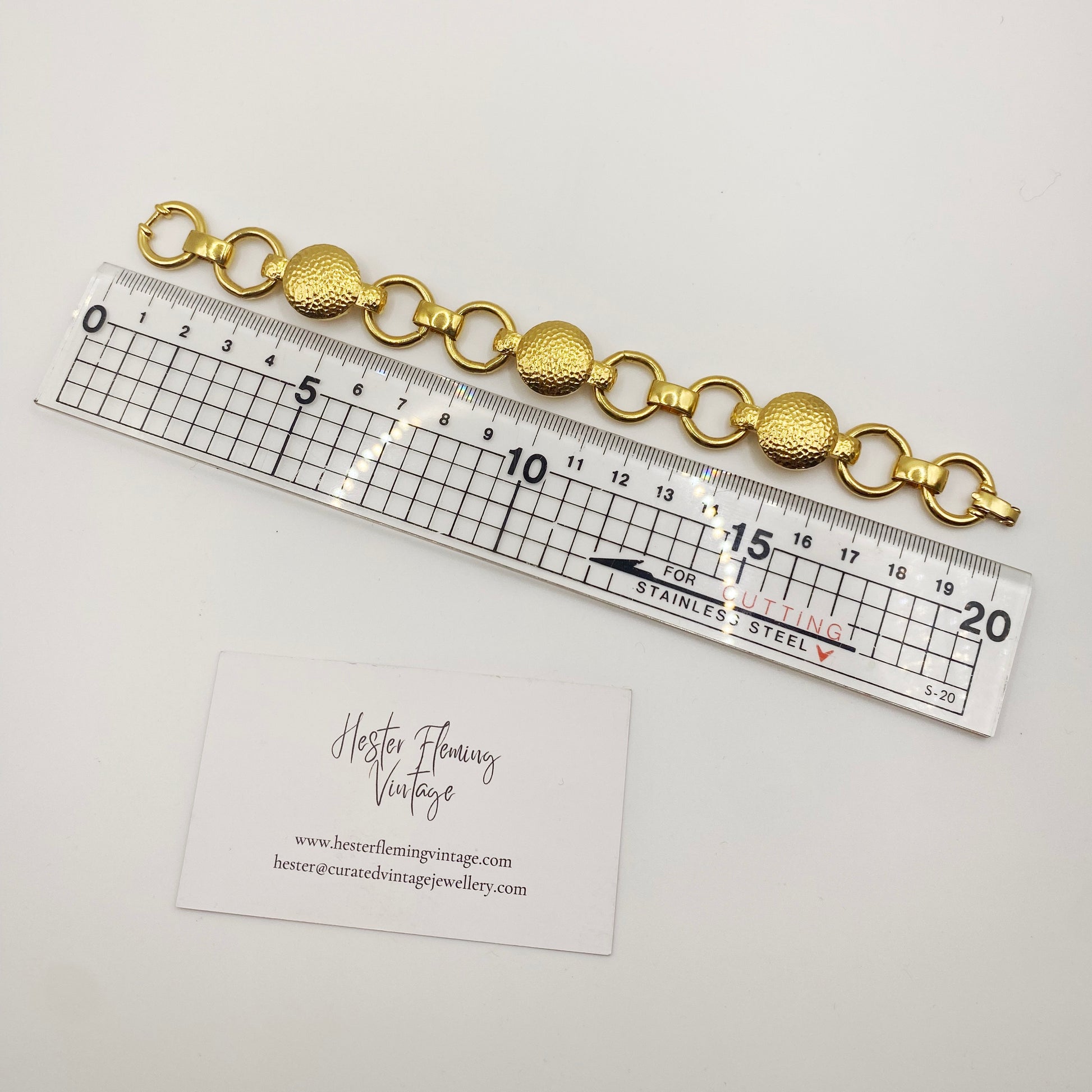 Vintage 1980s Monet bracelet measurement.